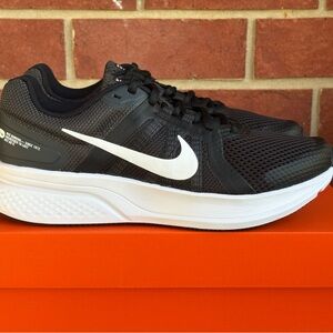 New Nike Run Swift 2 Black White Womens Sneakers Running Athletic Shoes